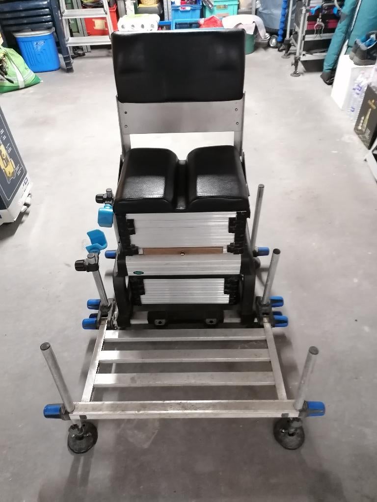 Boîte de pêche Reve, Sports nautiques & Bateaux, Pêche à la ligne | Poissons blancs, Utilisé, Ensemble complet, Enlèvement