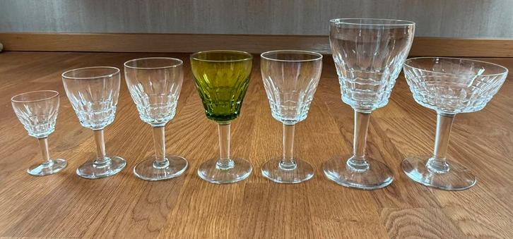 Complete set van 84 kristallen glazen (7 x 12), Verzamelen, Glas en Drinkglazen, Nieuw, Ophalen
