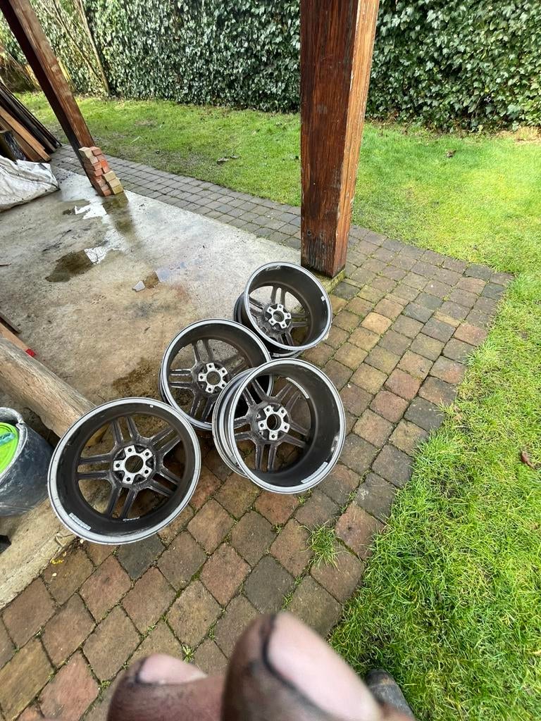 Mercedes velgen, Auto diversen, Wieldoppen, Ophalen, Zo goed als nieuw