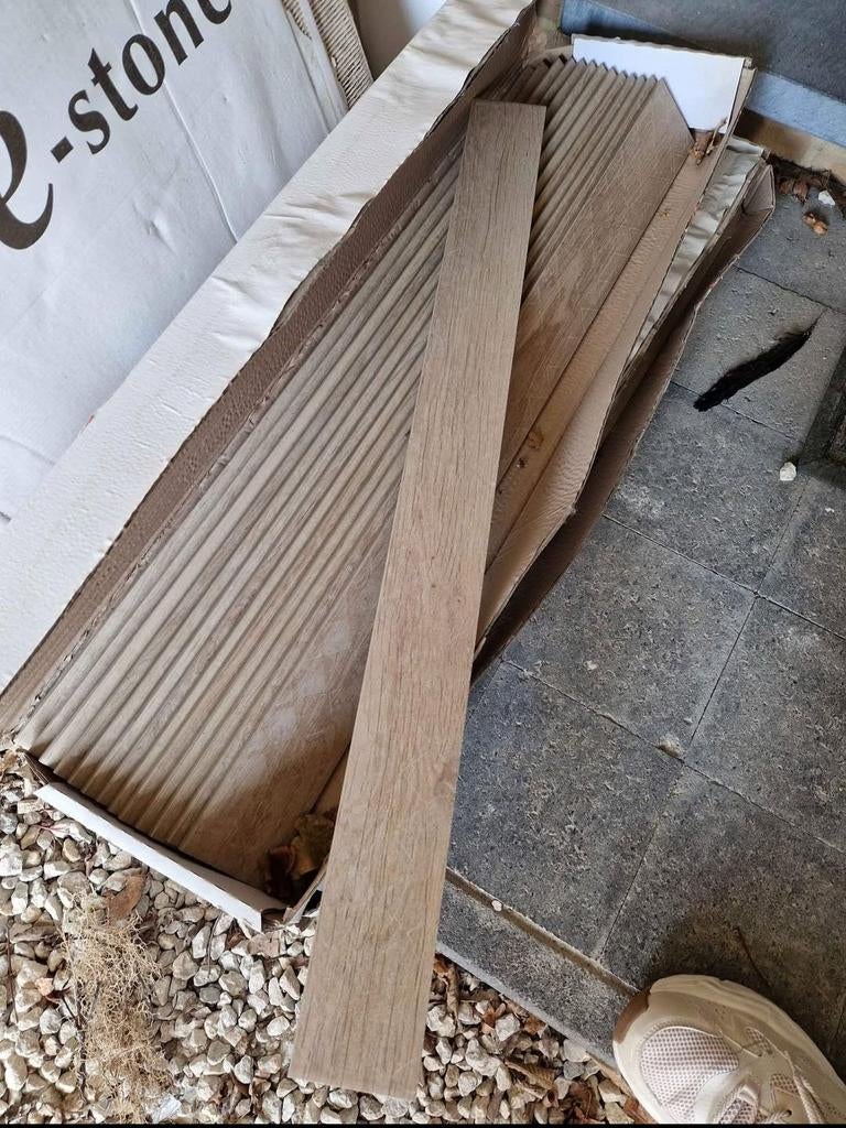 Stenen plinten houtlook, Ophalen