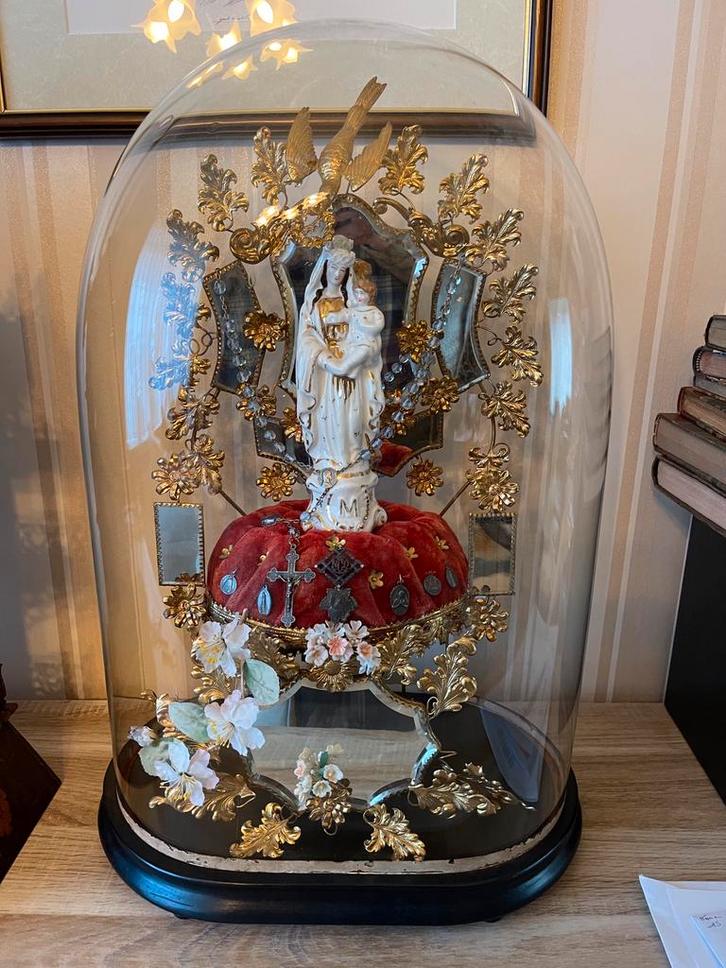 Unieke bruidsstolp met Mariabeeld en souvenirs, Antiek en Kunst, Curiosa en Brocante, Ophalen