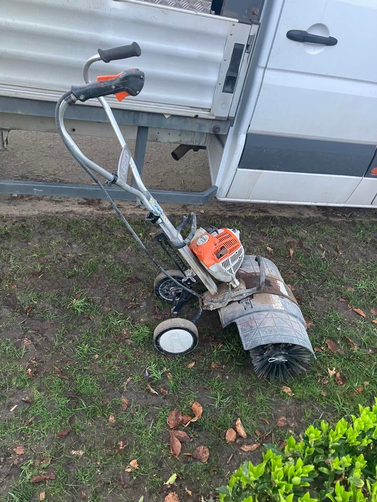 Stihl Borstelmachine mm56, Tuin en Terras, Ophalen, Zo goed als nieuw