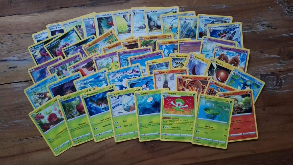 Pokémon kaarten – 50 stuks - NM | Rebel Clash - 1, Hobby en Vrije tijd, Verzamelkaartspellen | Pokémon, Zo goed als nieuw, Meerdere kaarten