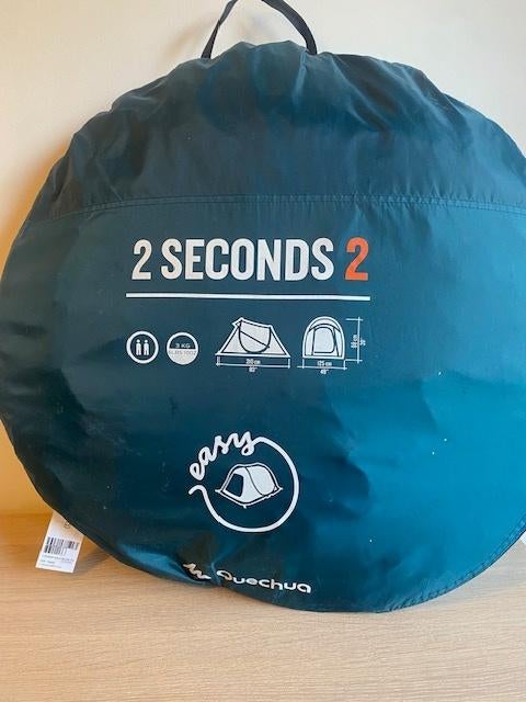 Queshua Tent - 2 seconds - 2 personen + kampeerstoel, Caravans en Kamperen, Tenten, Ophalen, Tot en met 2