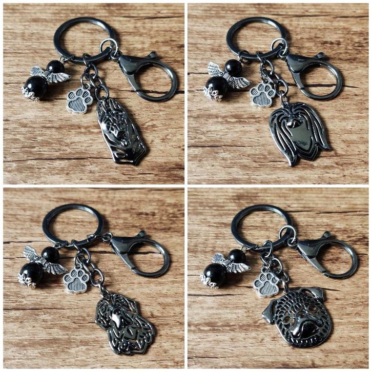 Tas / Sleutelhanger div. hondenrassen gunmetal/zwart + engel, Verzamelen, Sleutelhangers, Nieuw, Dier of Natuur, Verzenden