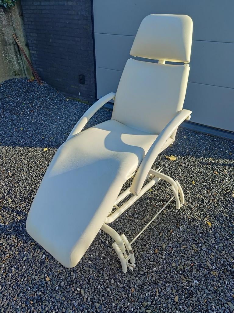 Behandelstoel wit, Ophalen, Gebruikt