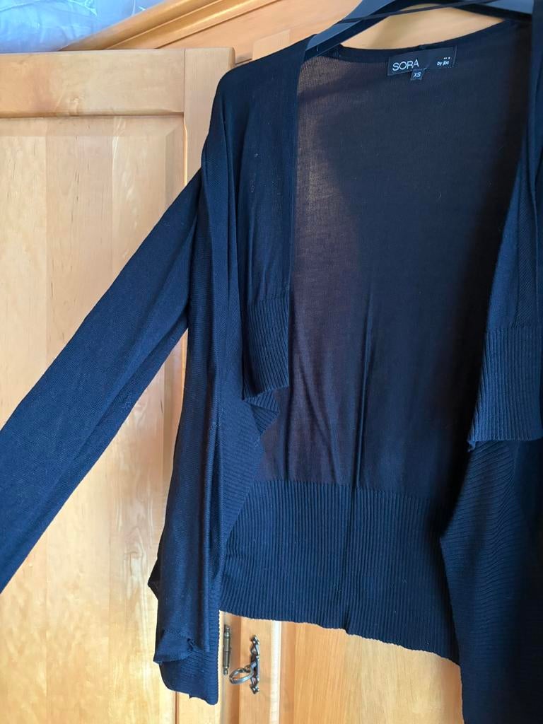 Zwart giletje van jbc (XS)., Kleding | Dames, Truien en Vesten, Ophalen of Verzenden, Zo goed als nieuw, Maat 34 (XS) of kleiner