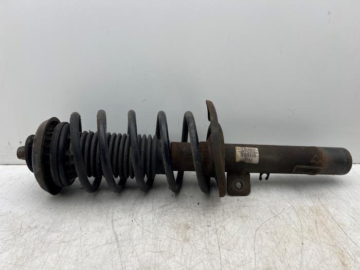 Amortisseur avant droit d'un Peugeot 207, Autos : Pièces & Accessoires, Suspension & Châssis, Peugeot, Utilisé, 3 mois de garantie