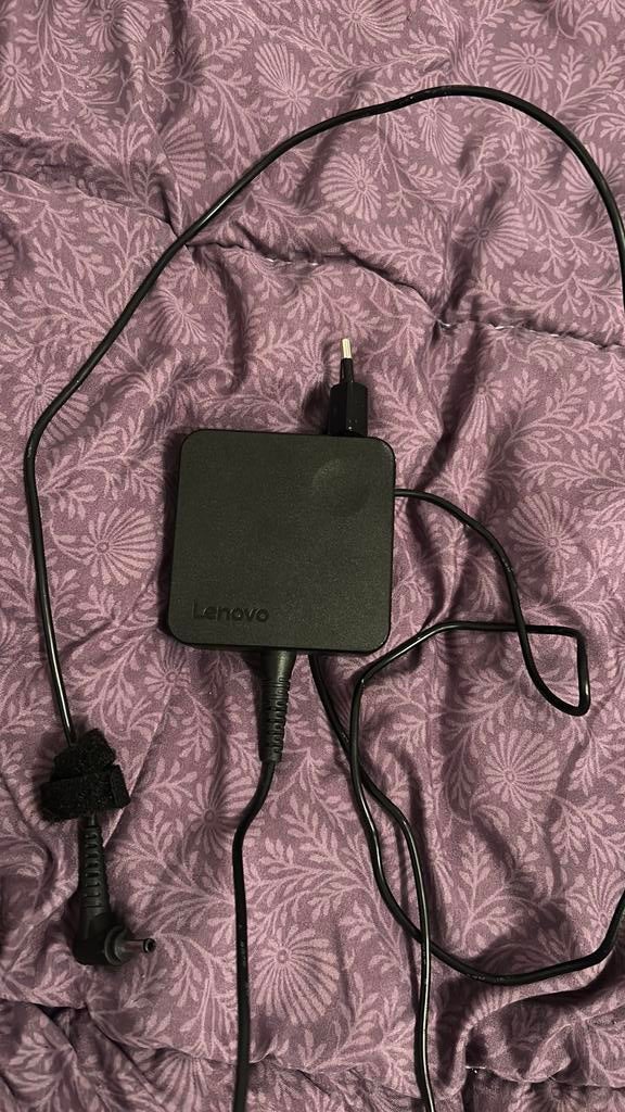 ordinateur portable Lenovo IdeaPad 3, 17 pouces ou plus, 8 GB, Enlèvement, Utilisé