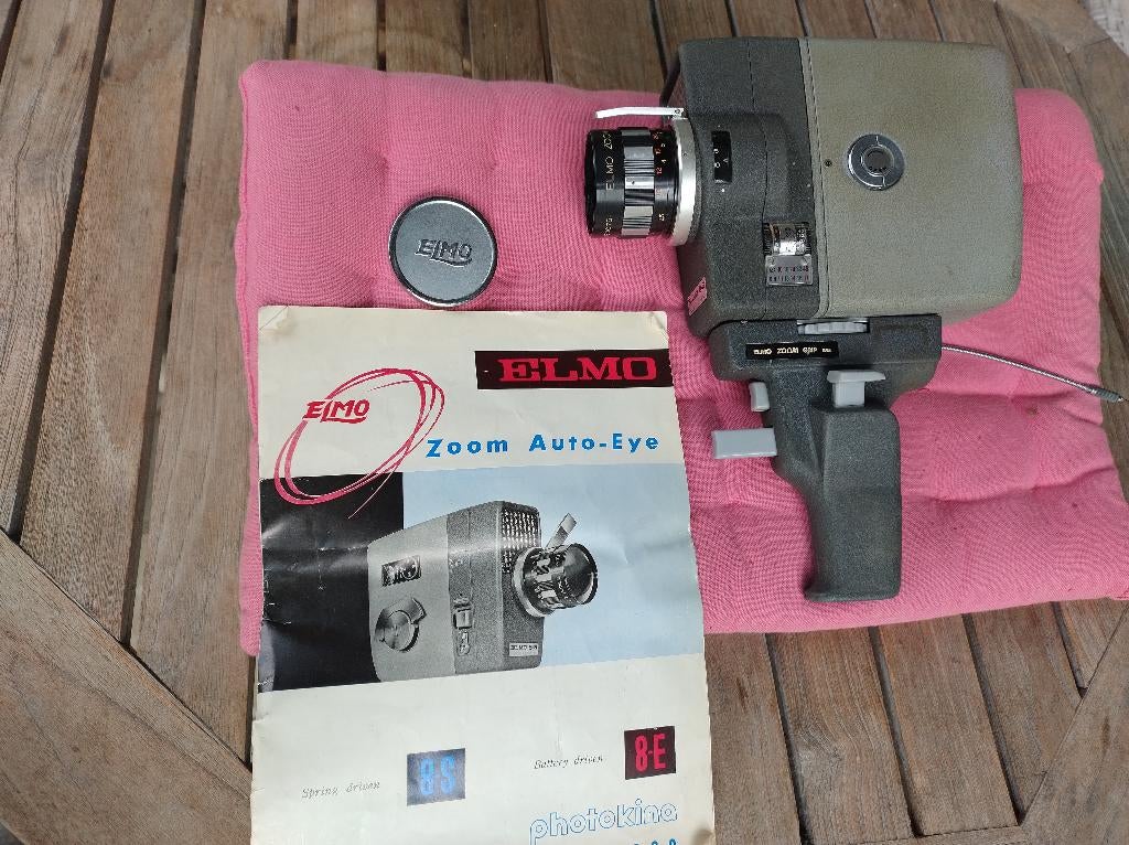 2 filmcameras 8mm, Verzamelen, Ophalen, 1960 tot 1980, Filmcamera