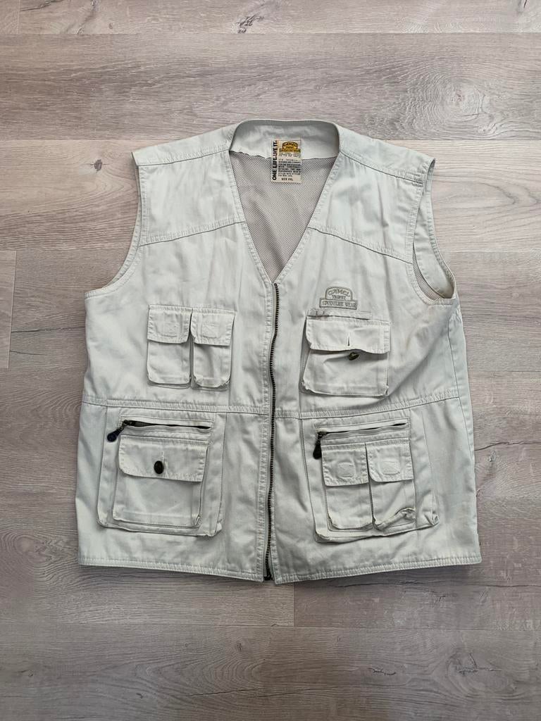 Camel vest in beige kleur met meerdere opbergzakken, Kleding | Heren, Bodywarmers, Ophalen of Verzenden, Zo goed als nieuw, Beige