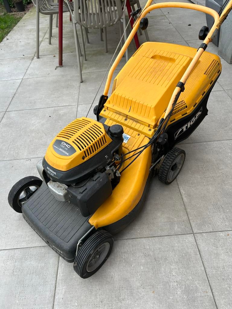 Stiga benzine grasmaaier - heel erge goeie staat, Ophalen, Zo goed als nieuw