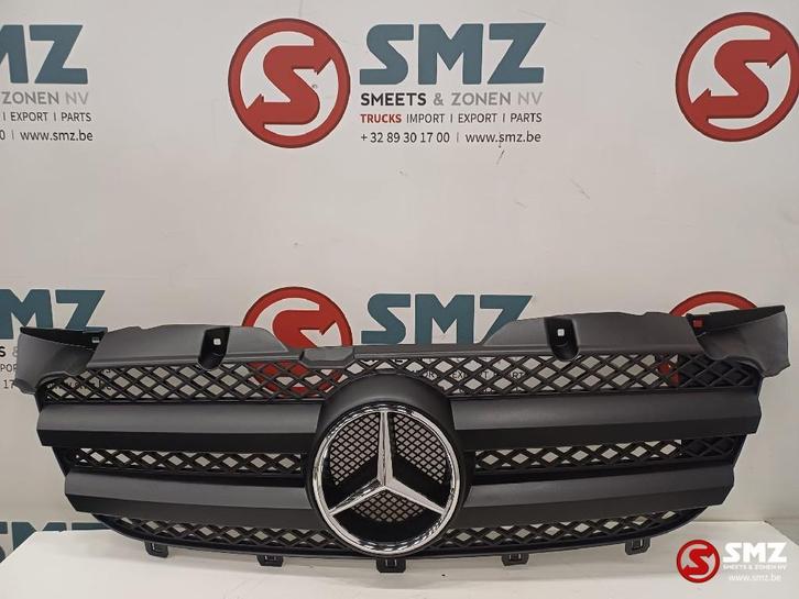 Calandre mercedes, Autos : Pièces & Accessoires, Pièces camion, Mercedes-Benz, Carrosserie et Tôlerie, Neuf