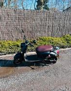 Elektrische brommer Leone Arrow te koop, Fietsen en Brommers, Snorfietsen en Snorscooters, Ophalen of Verzenden, Zo goed als nieuw