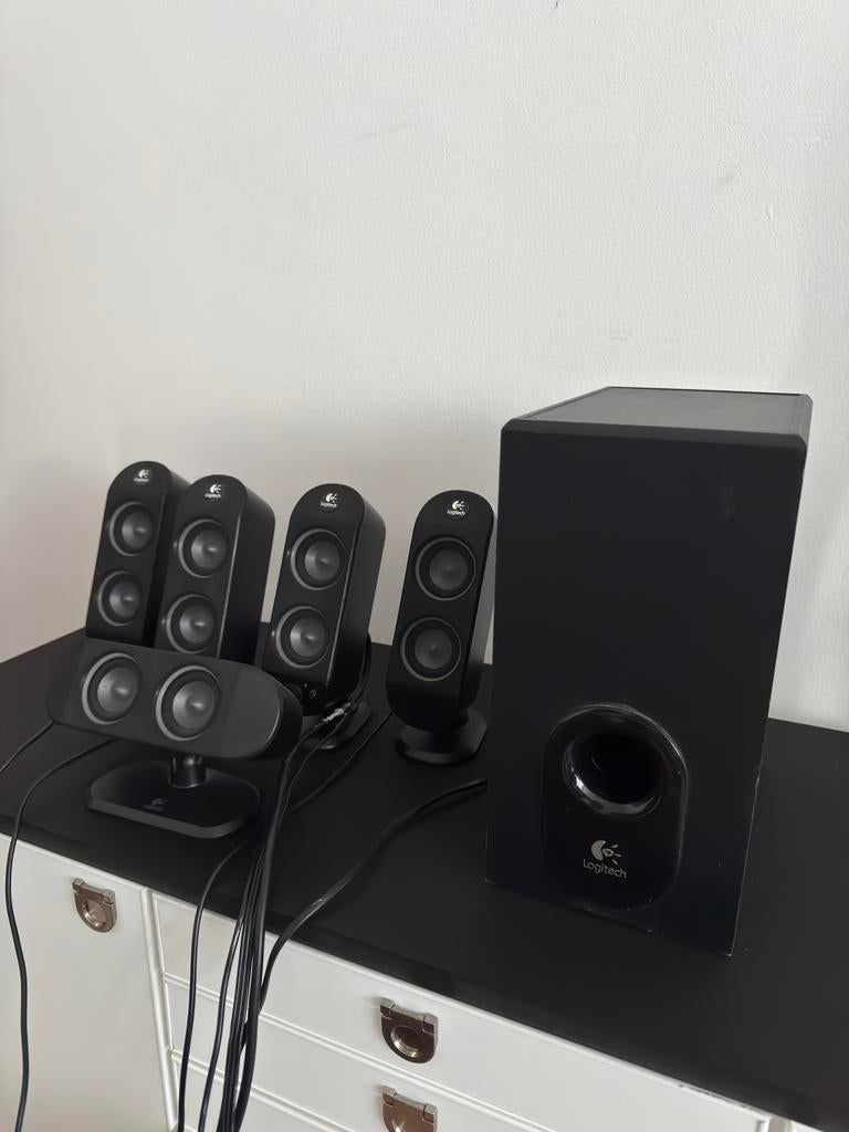Logitech X-530 - Complet et fonctionnel, Informatique & Logiciels, Enceintes Pc, Comme neuf, Enlèvement