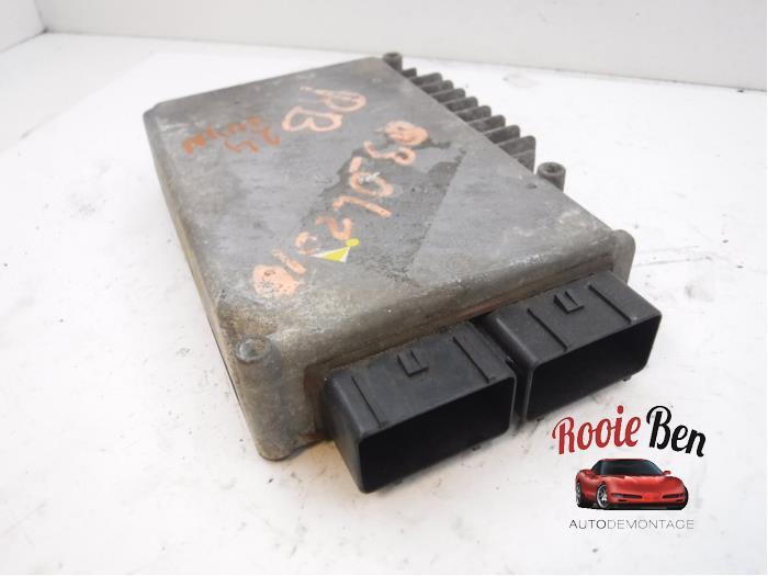Ordinateur gestion moteur d'un Chrysler Voyager, Autos : Pièces & Accessoires, 3 mois de garantie, Utilisé, -, -
