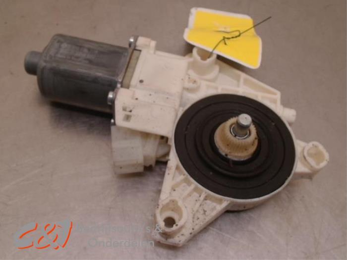 Moteur de vitre portière d'un Mercedes Vito, 3 mois de garantie, Utilisé, -, -