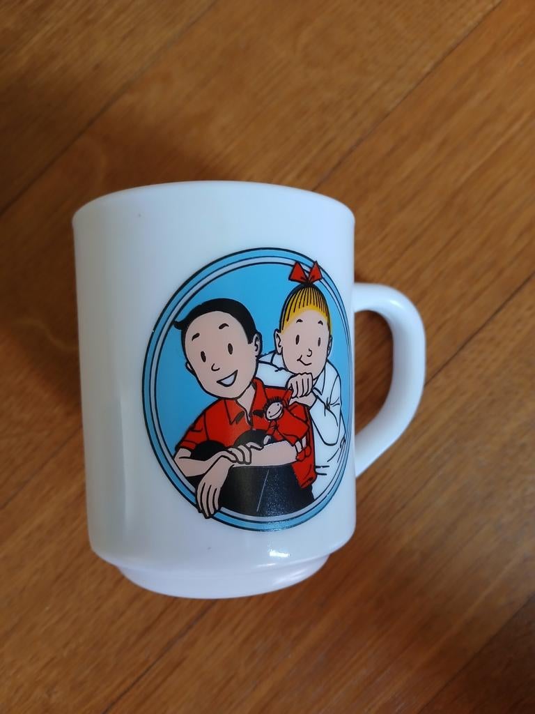 Tasse Arcopal Bob et Bobette 1995, Une BD, Enlèvement ou Envoi, Comme neuf