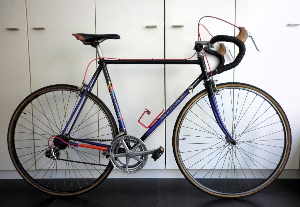 Betaalbare retro koersfietsen venturelli & Carrera, Ophalen