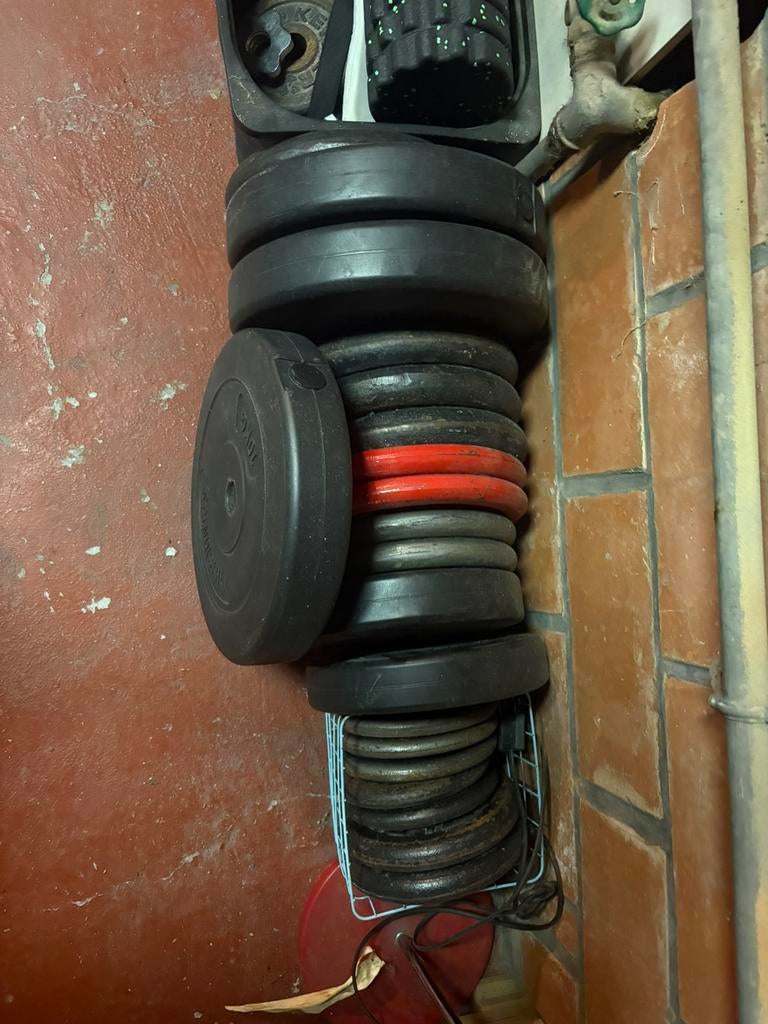 HALTERSET – HALTERSCHIJVEN BIEDEN!!, Sports & Fitness, Équipement de fitness, Enlèvement, Plaques d'haltères