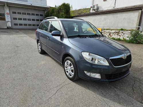 Skoda fabia 1.2 tdi 2012 euro5 clim tb.état roule impeccable, Autos, Skoda, Particulier, Fabia, ABS, Airbags, Air conditionné