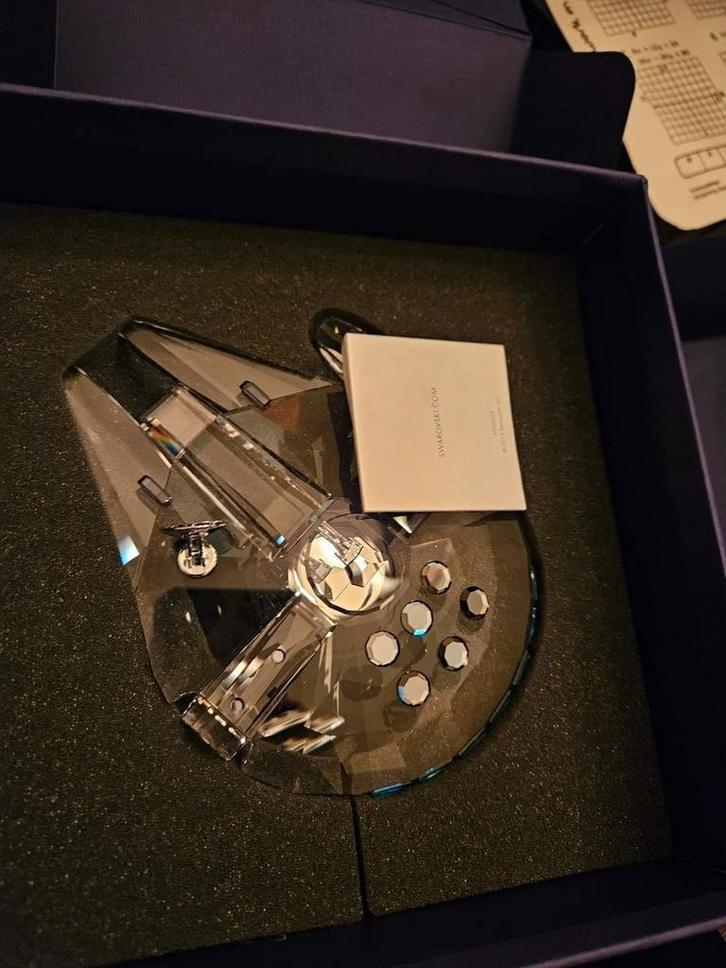 Swarovski starwars millennium fighter falcon, Verzamelen, Swarovski, Zo goed als nieuw, Ophalen of Verzenden