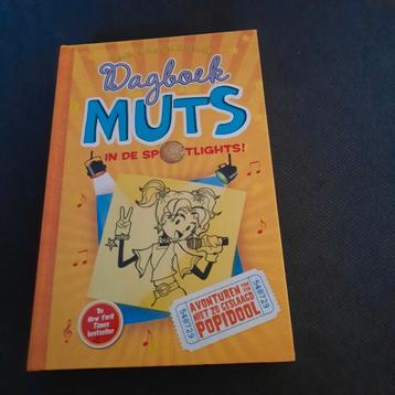Rachel Renée Russell - In de spotlights! beschikbaar voor biedingen