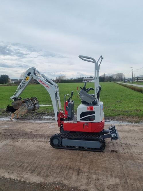 takeuchi tb210, Zakelijke goederen, Machines en Bouw | Kranen en Graafmachines, Ophalen of Verzenden