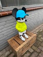 Statue de Mickey Mouse, style branché, Nike, Enlèvement, Comme neuf, Fantasy