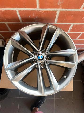 Bmw velgen 19 inch 2022 origineel 745e 10.000km bijna nieuw beschikbaar voor biedingen