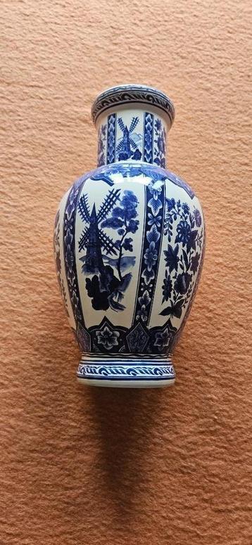 Leuke vaas – gemarkeerd als Blauw Delft beschikbaar voor biedingen