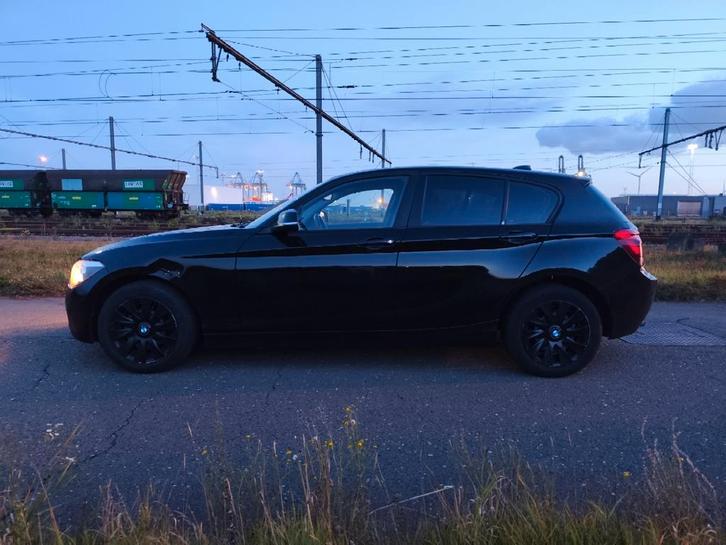 BMW 116i – 2014 – 136 pk – Benzine, Auto's, BMW, Particulier, ABS, Airconditioning, Boordcomputer, Elektrische ramen, Metaalkleur