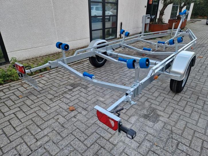 VL1800kg -  nieuw - 2650+btw, Watersport en Boten, Boottrailers, Nieuw, Geremd, Met rollen, Ophalen