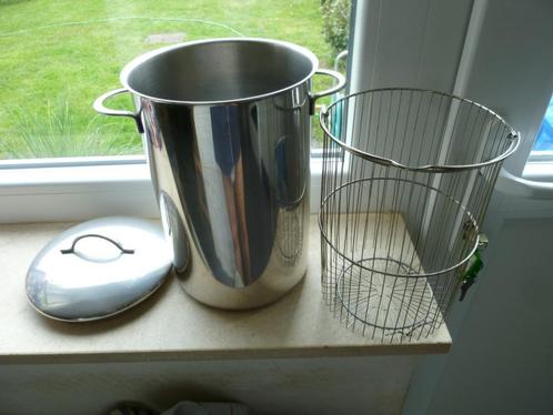 Asperge-koker, met mandje in inox, Huis en Inrichting, Keuken | Potten en Pannen, Zo goed als nieuw, Kookpan of Snelkookpan, Inox