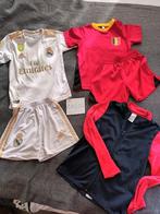 Voetbal tenutjes maat 110/ 116, Kinderen en Baby's, Kinderkleding | Maat 116, Ophalen of Verzenden, Zo goed als nieuw, Jongen