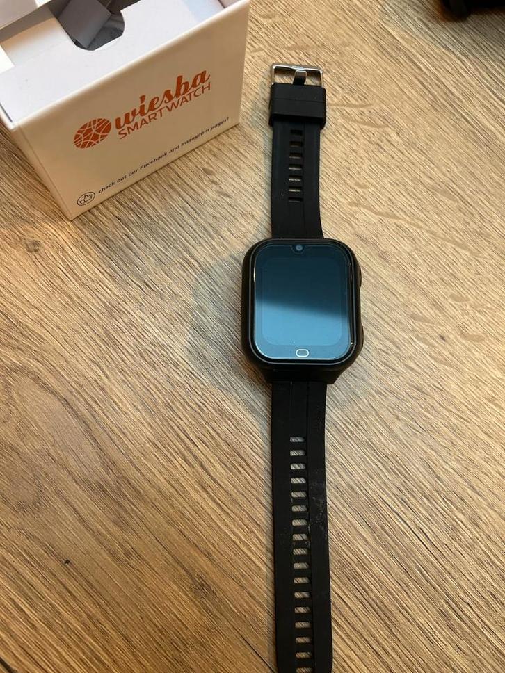 SOS smartwatch voor ouderen met Gps functie, Boeken, Kinderboeken | Jeugd | 13 jaar en ouder, Ophalen