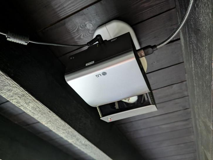 Ultra short throw Led projector LG PH450UG + projectiescherm, Audio, Tv en Foto, Beamers, Gebruikt, LED, HD (720), Ophalen