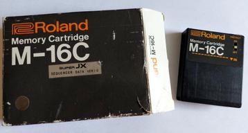 Vends Roland Memory Card M-16C, Musique & Instruments, Modules de son, Enlèvement ou Envoi, Utilisé, Roland