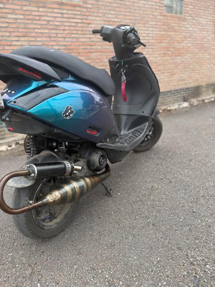 Zip 70cc blok te koop met ddl, Fietsen en Brommers, Brommeronderdelen | Scooters, Blok, Ophalen of Verzenden