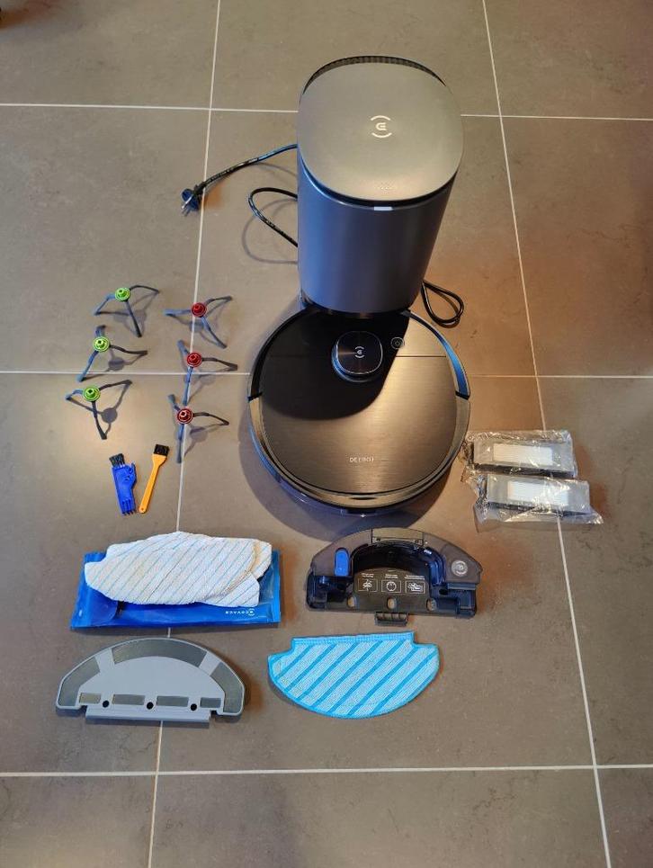 Robotstofzuiger: Deebot Ozmo T8 AIVI, Elektronische apparatuur, Stofzuigers, Gebruikt, Robotstofzuiger, Ophalen