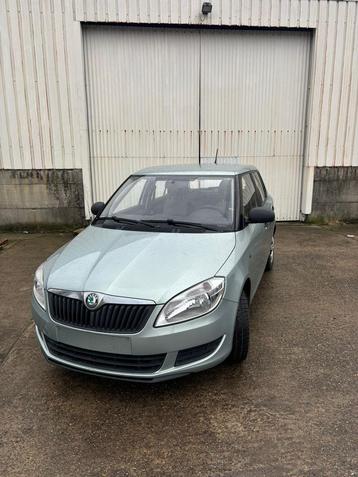 Skoda fabia 1.2benzine Bj 2012(EURO5) 115000km GEKEURD beschikbaar voor biedingen