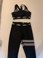 Stronger - set maat Small, Kleding | Dames, Sportkleding, Ophalen of Verzenden