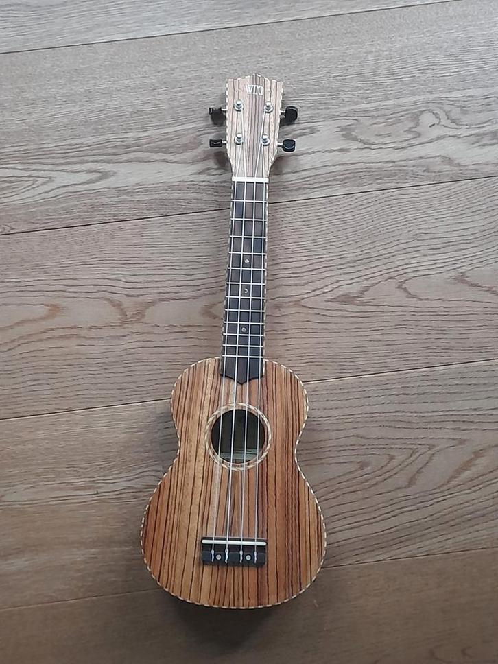 Wiki UK610 - Deluxe Zebrano, Muziek en Instrumenten, Snaarinstrumenten | Overige, Zo goed als nieuw, Ophalen of Verzenden