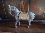 Vintage handgesneden houten paardje, Ophalen