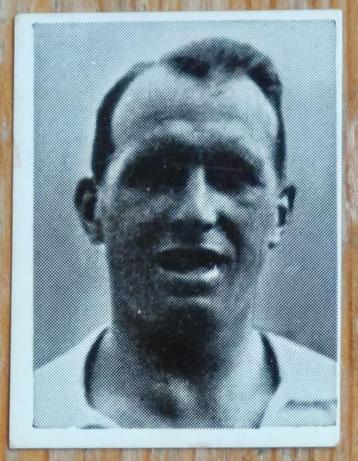 1930s (pre panini) Red Band Gaston Curely White Star A.C.! beschikbaar voor biedingen