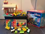 Vintage fisher price schooltje met orginele doos, Kinderen en Baby's, Speelgoed | Fisher-Price, Ophalen, Zo goed als nieuw