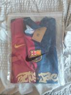 Fc Barcelona x Travis Scott voetbalshirt, Sport en Fitness, Voetbal, Ophalen of Verzenden, Zo goed als nieuw