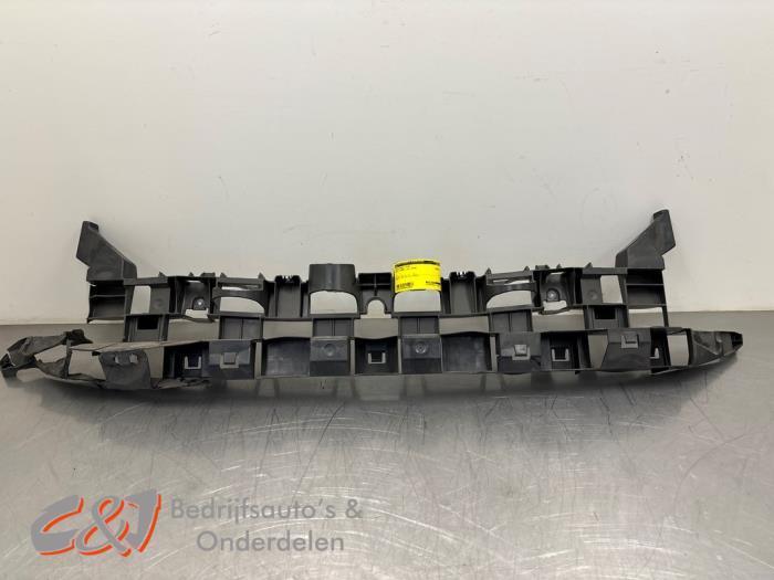 Chassisbalk voor van een Opel Vivaro, Auto-onderdelen, Ophanging en Onderstel, Opel, Gebruikt, 3 maanden garantie, Ophalen of Verzenden