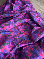 Lap zijden stof van Thailand paars/rood en groen, Hobby & Loisirs créatifs, Tissus & Chiffons, Satin ou Soie, Enlèvement, Neuf