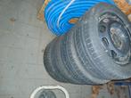 Dunlop winterbanden op velg 4st, Ophalen, Gebruikt